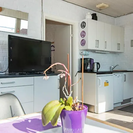 3 Person In Grasten-by Traum Rønsheved